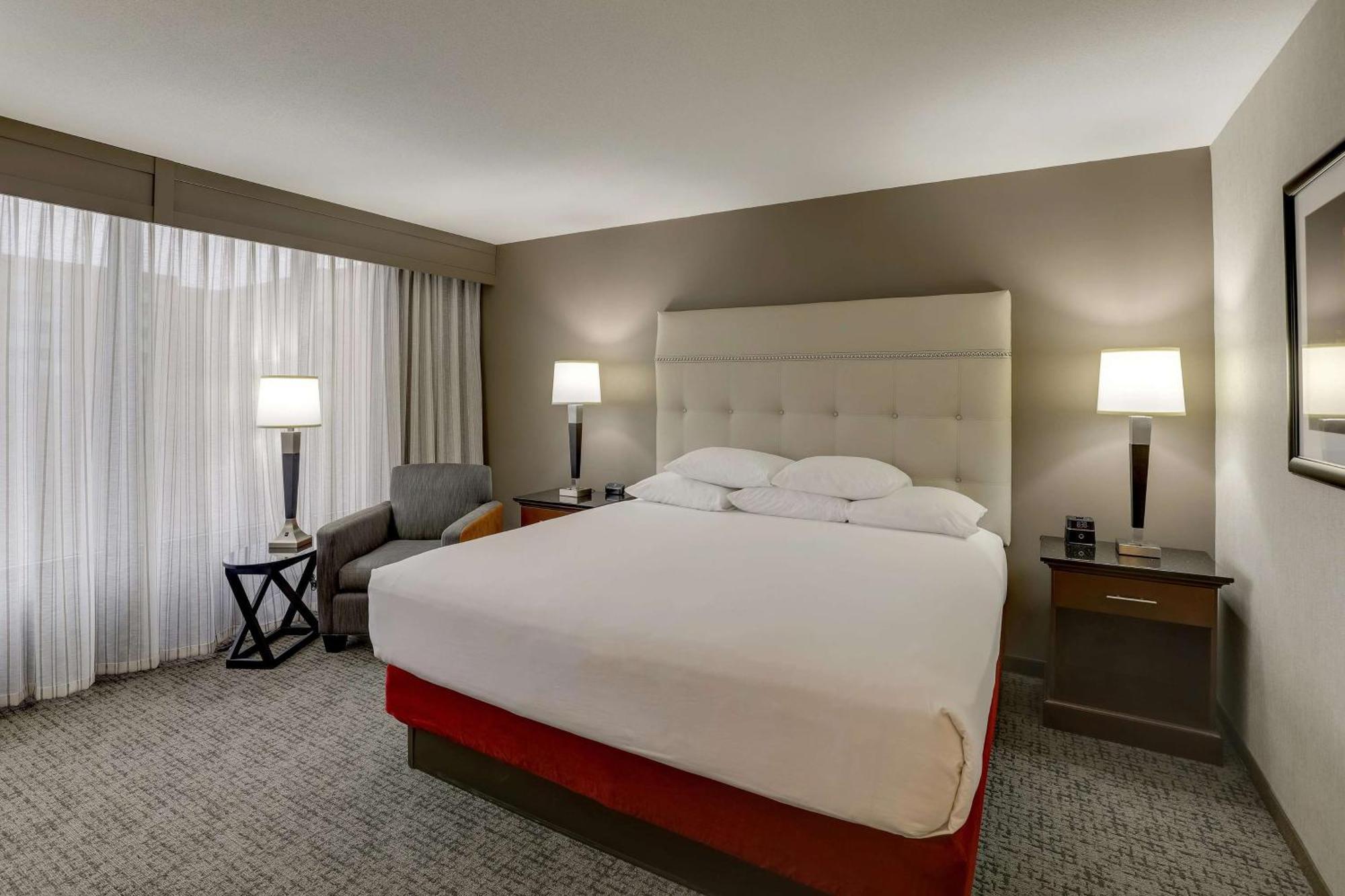 Drury Inn & Suites Columbus Dublin Buitenkant foto
