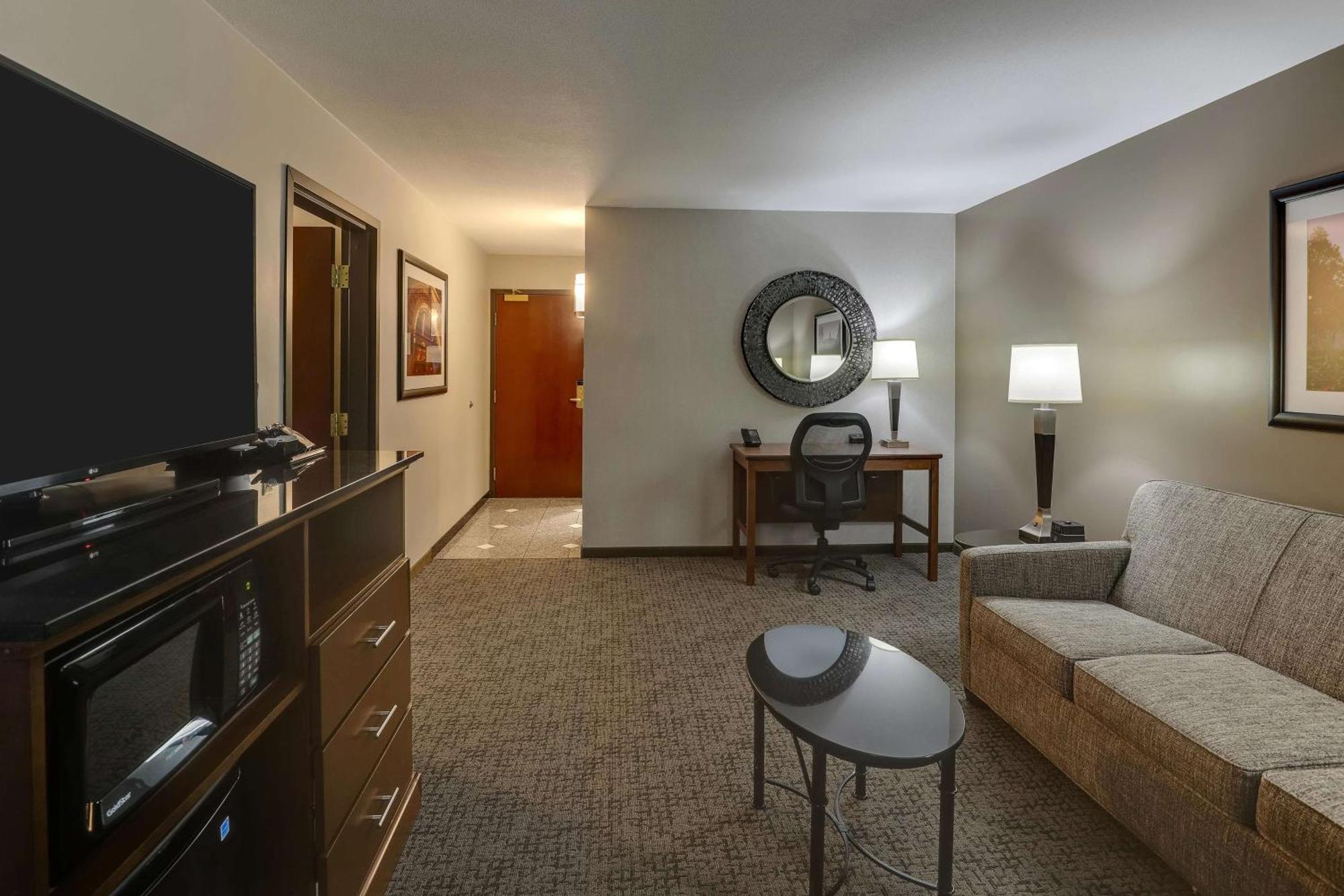 Drury Inn & Suites Columbus Dublin Buitenkant foto