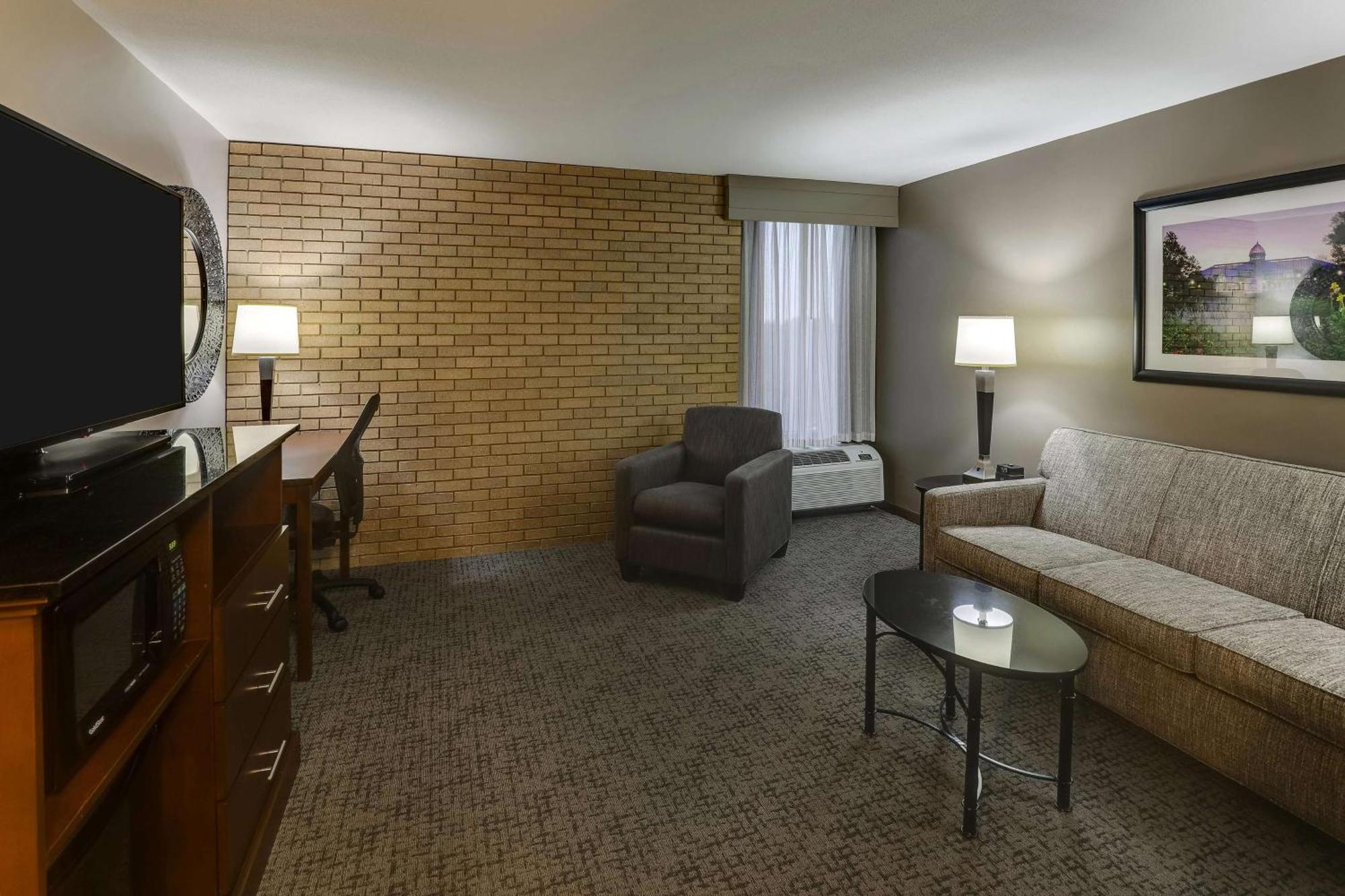 Drury Inn & Suites Columbus Dublin Buitenkant foto